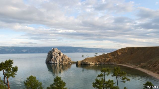В Улан-Удэ прошел уникальный концерт, посвященный 5-летию перелета через Байкал В Улан-Удэ прошел уникальный концерт, посвященный 5-летию перелета через Байкал