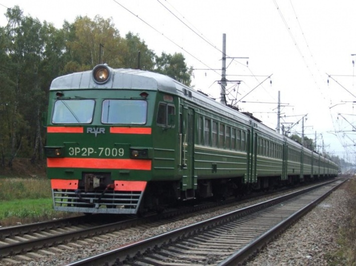 В составе дневного экспресс Иркутск - Улан-Удэ появится вагон повышенной комфортности В составе дневного экспресс Иркутск - Улан-Удэ появится вагон повышенной комфортности