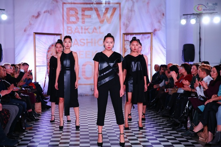 Главный шоу-показ Baikal Fashion Week 2018 прошёл с огромным успехом! Главный шоу-показ Baikal Fashion Week 2018 прошёл с огромным успехом!